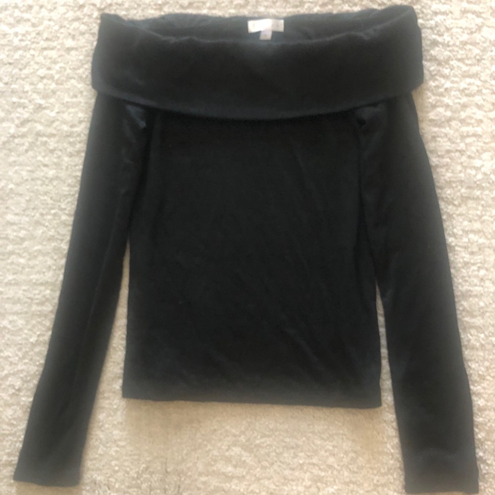 Leith Off-the-Shoulder Long Sleeve Top in Black